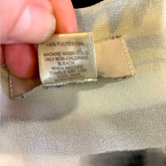 Like New Loft Outlet Tank Top - Picture 4 of 7